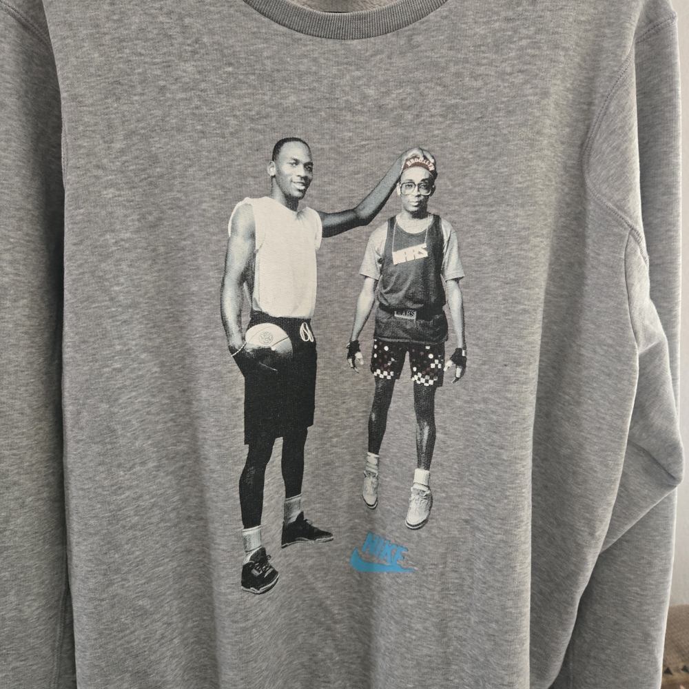 Nike Gray Sweatshirt with Iconic Graphic